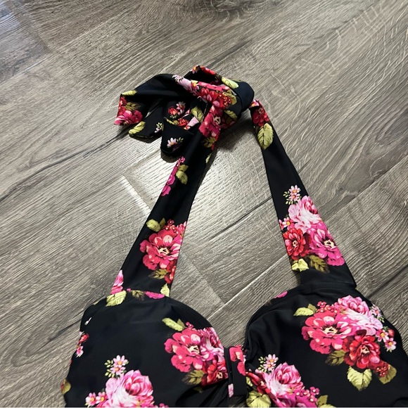 Torrid Women’s Black Floral Tankini Top Size1 (14/16) Wireless Swim Top - Picture 6 of 6